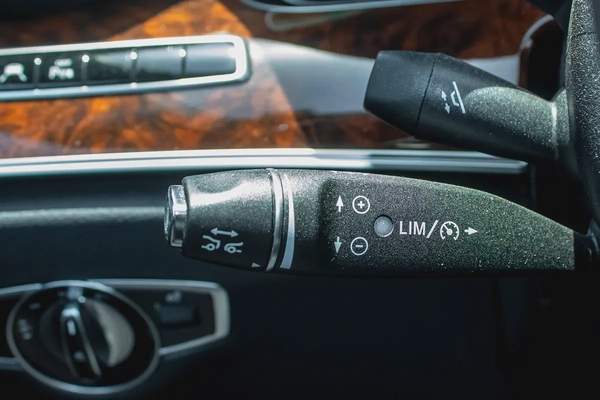 2017 - E400 - IMMACULATE CONDITION - ONLY 16,000 KM DONE