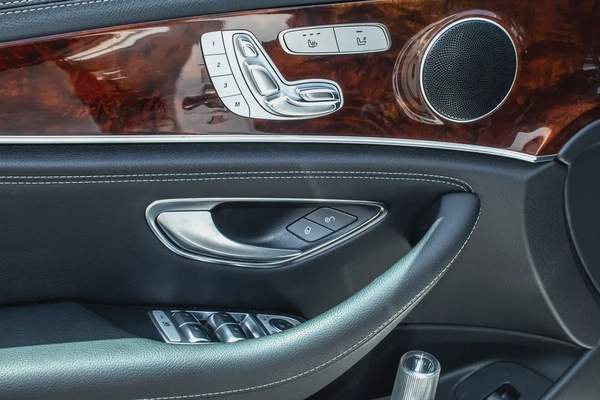 2017 - E400 - IMMACULATE CONDITION - ONLY 16,000 KM DONE