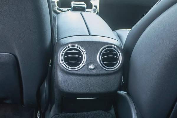 2017 - E400 - IMMACULATE CONDITION - ONLY 16,000 KM DONE