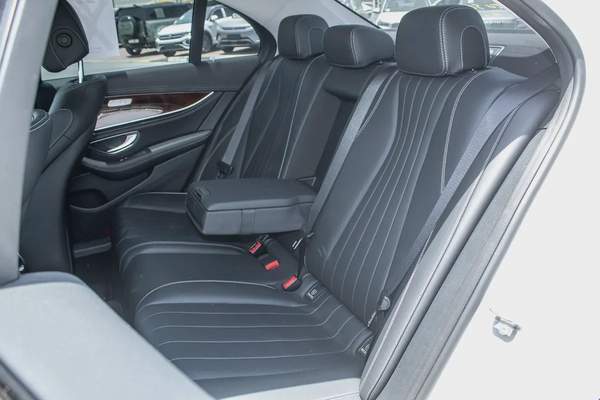 2017 - E400 - IMMACULATE CONDITION - ONLY 16,000 KM DONE