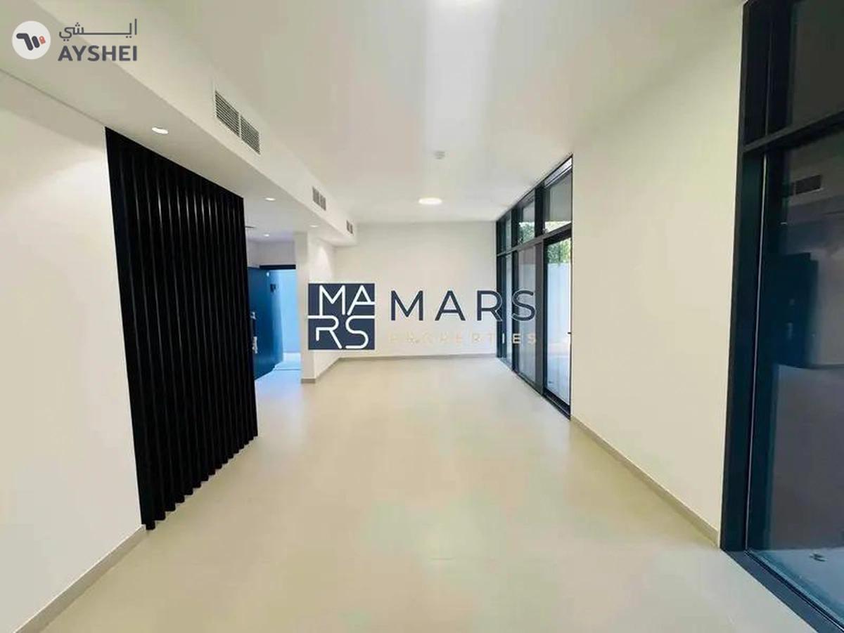 Brand new 4 bedroom corner unit with majlis in Robinia for rent just 195k-18-18