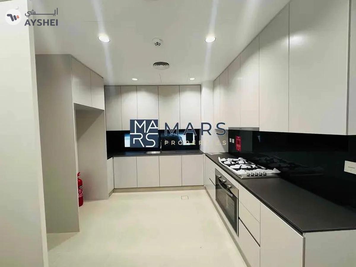 Brand new 4 bedroom corner unit with majlis in Robinia for rent just 195k-25-25
