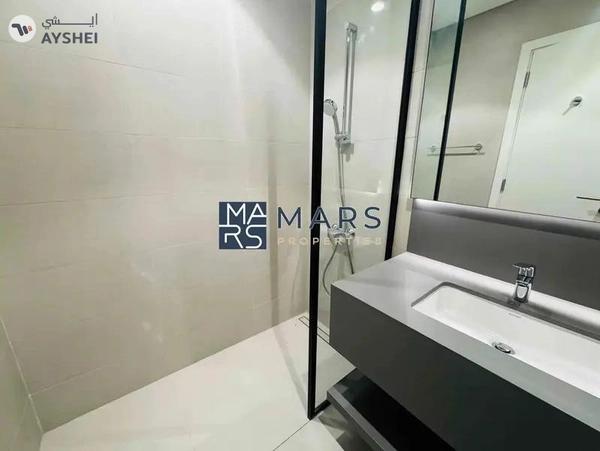 Brand new 4 bedroom corner unit with majlis in Robinia for rent just 195k