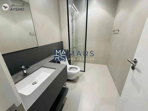 Brand new 4 bedroom corner unit with majlis in Robinia for rent just 195k