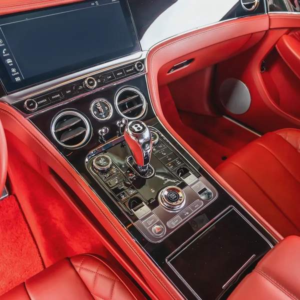 Bentley Continental GT V8 2021 - European Specs