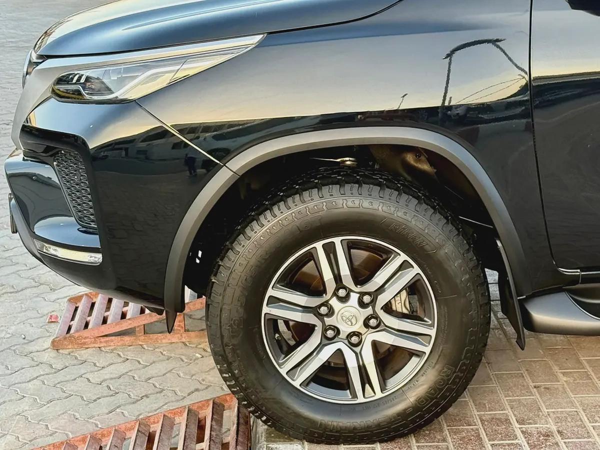 Toyota Fortuner, 2022 GCC specs, absolutely accident-free.-7-7