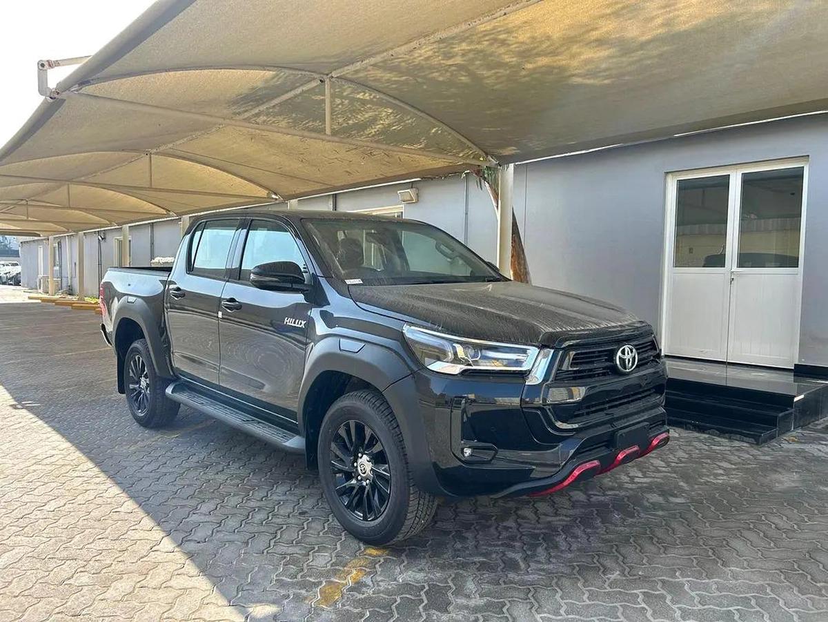 2025 TOYOTA RIGHT HAND DRIVE HILUX TOP-LINE D/CAB 2.8L DIESEL BRAND NEW 0KM-8-8