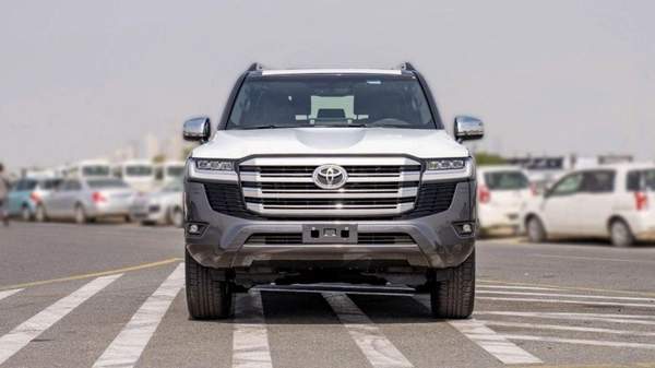 Toyota Land Cruiser LC300 VX 4.0P AT MY2025 – GREY
