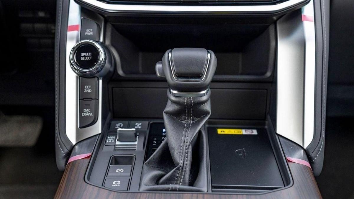 Toyota Land Cruiser LC300 VX 4.0P AT MY2025 – GREY-13-13