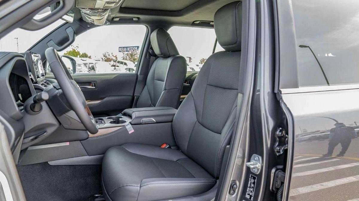 Toyota Land Cruiser LC300 VX 4.0P AT MY2025 – GREY-15-15