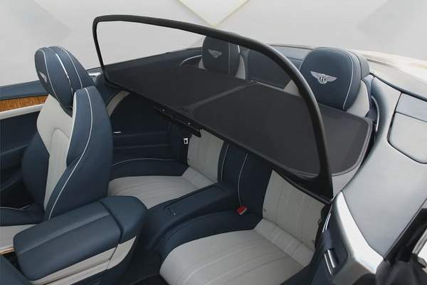 BENTLEY CONTINENTAL GTC - 2021 - GCC - AL HABTOOR WARRENTY - VERY LOW KILOMETER - ORIGINAL PAINT