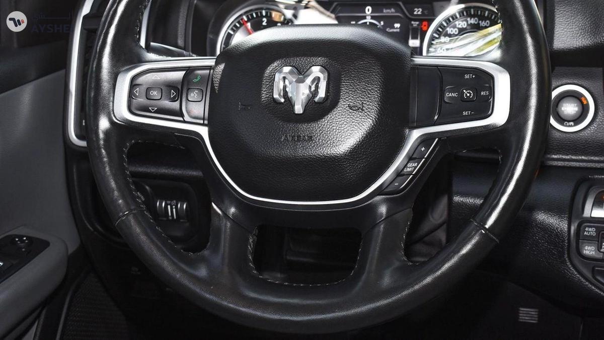 RAM 1500 BIGHORN-8-8