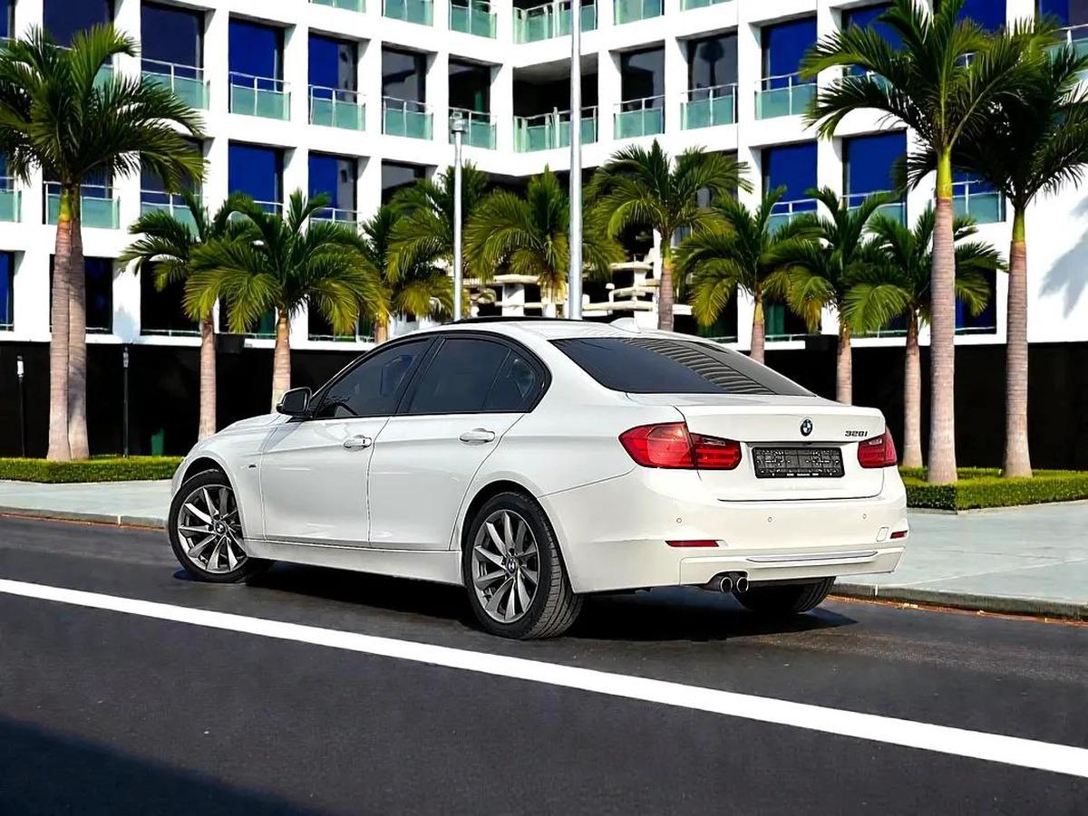 BMW | 3 SERIES | 328i Modern | ORIGINAL PAINT | FREE ACCIDENT | LOW MILEAGE-7-7