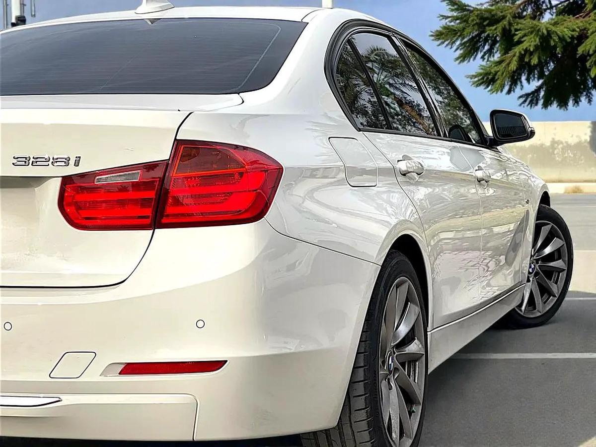 BMW | 3 SERIES | 328i Modern | ORIGINAL PAINT | FREE ACCIDENT | LOW MILEAGE-17-17