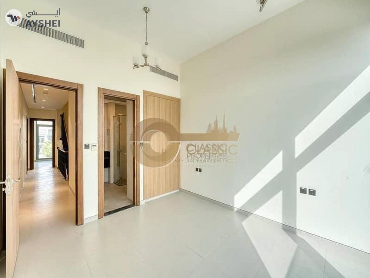 Brand New Villa | 5BR +Maids | Balcony View-12-12