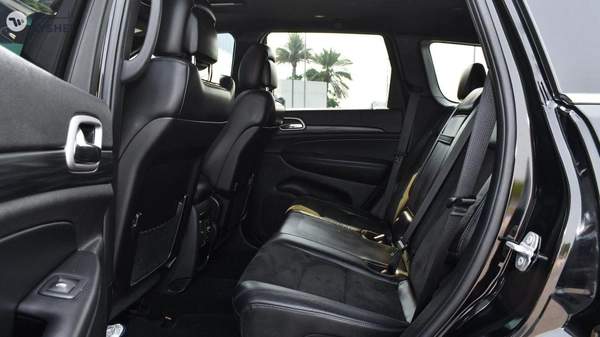 Jeep Grand Cherokee 3.6L V6 With SRT Badge