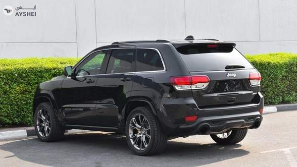 Jeep Grand Cherokee 3.6L V6 With SRT Badge