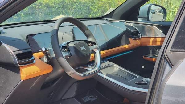 XPENG G9 (Grey Orange)