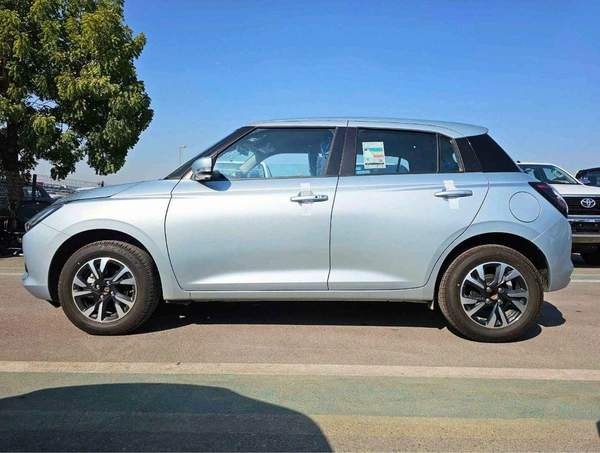 Suzuki Swift GLX | GCC WITH RADAR | BLINDSPOTS | HIGH OPTION | CODE # GLXHR