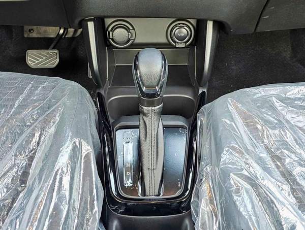 Suzuki Swift GLX | GCC WITH RADAR | BLINDSPOTS | HIGH OPTION | CODE # GLXHR