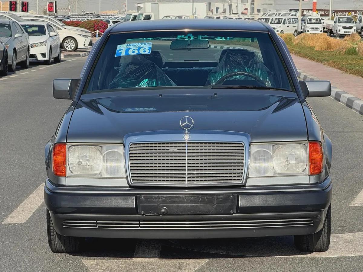 Mercedes Benz 300E 1992 16000km only - Original Paint - Japan Import - Clean Title-2-2