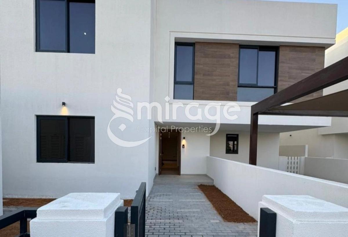 Family Living | Modern 4BR Villa | Prime Location-0-landscape