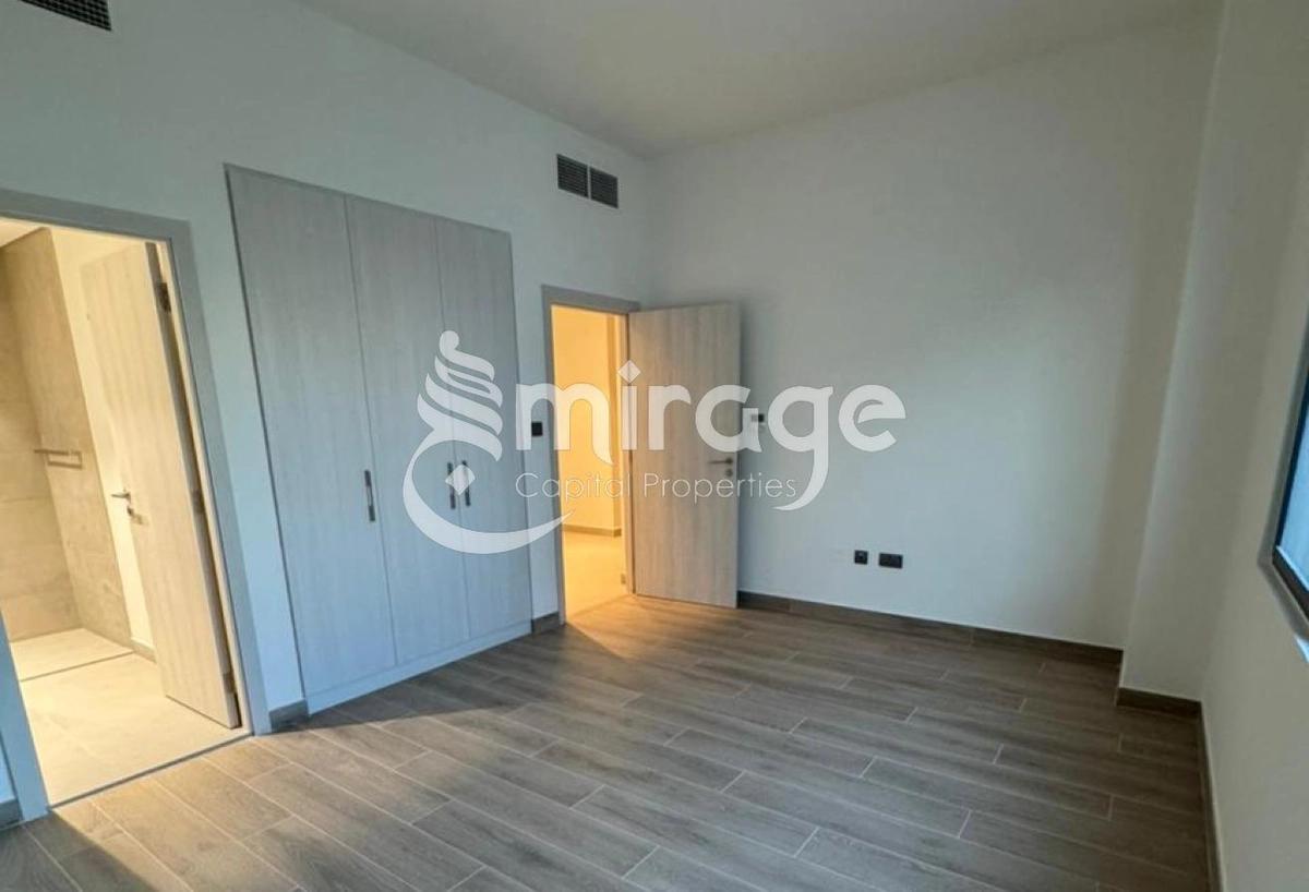 Family Living | Modern 4BR Villa | Prime Location-9-9