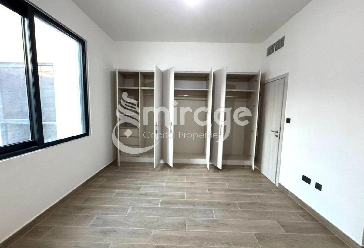 Family Living | Modern 4BR Villa | Prime Location-5-5