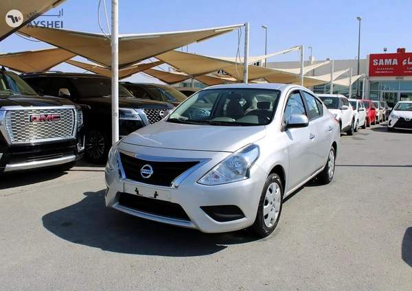 Nissan Sunny SE