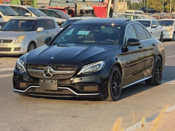 MERCEDES BENZ C63s AMG V8 LOW KILOMETER AUCTION GRADE 4. 5/B