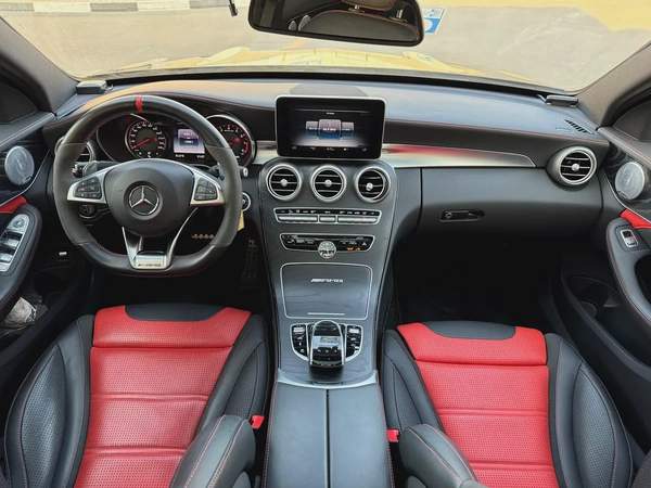 MERCEDES BENZ C63s AMG V8 LOW KILOMETER AUCTION GRADE 4. 5/B