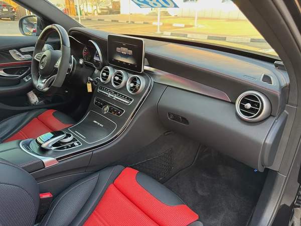 MERCEDES BENZ C63s AMG V8 LOW KILOMETER AUCTION GRADE 4. 5/B