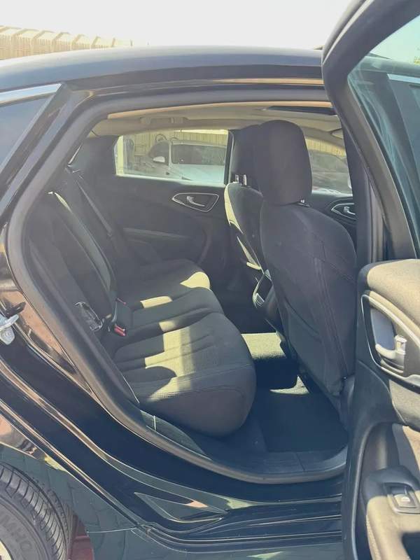 Chrysler 200 200C 2015 - American Specs - GCC Resale