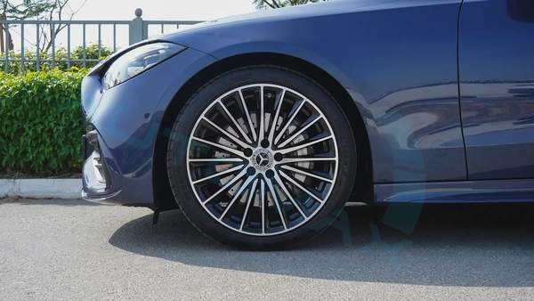 2026 Mercedes-Benz C200 AMG Premium EQ Boost RWD GCC 0Km With 2 Years Unlimited Mileage Warranty