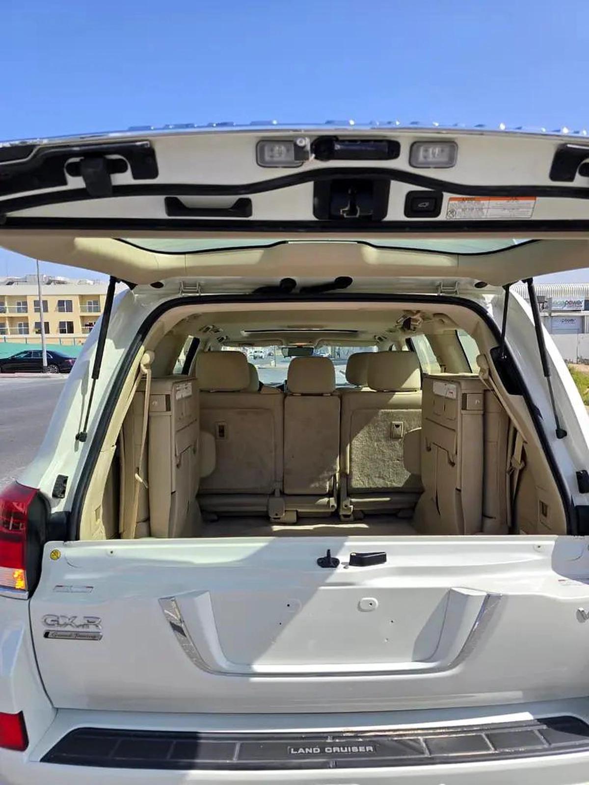 Toyota Land Cruiser GXR V6 Grand Touring 2019 GCC Specs-8-8