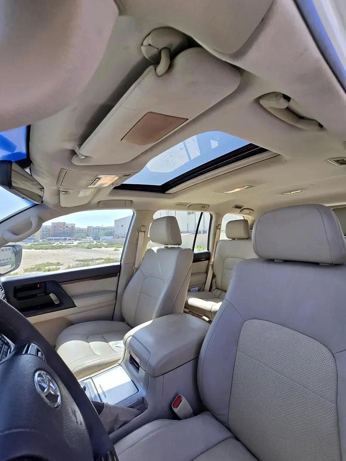 Toyota Land Cruiser GXR V6 Grand Touring 2019 GCC Specs-3-3