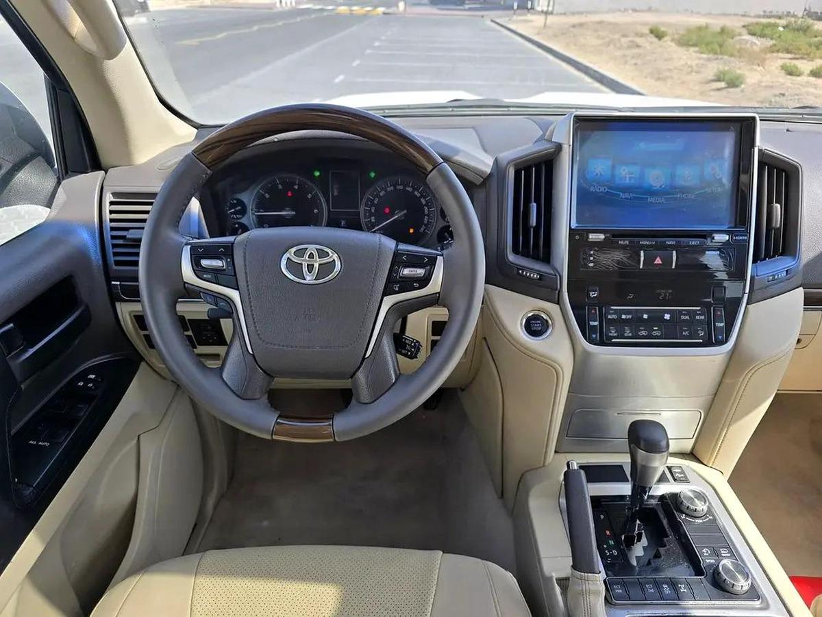 Toyota Land Cruiser GXR V6 Grand Touring 2019 GCC Specs-9-9