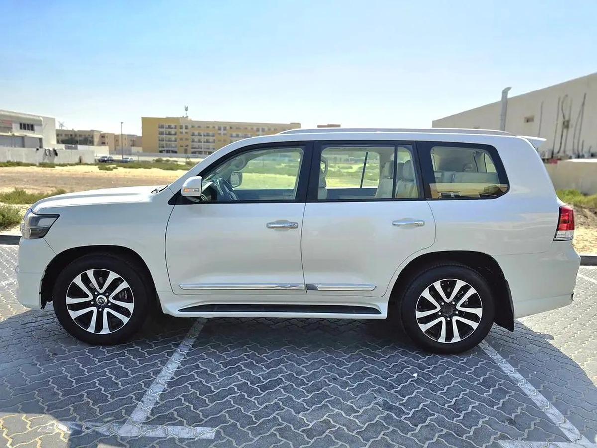 Toyota Land Cruiser GXR V6 Grand Touring 2019 GCC Specs-4-4