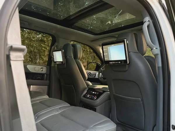 super clean car .. قمه بالنظافه سيرفيسات الطاير