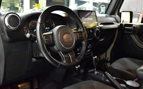 Jeep Wrangler Sport ( 2017 Model ) in Beige Color GCC Specs