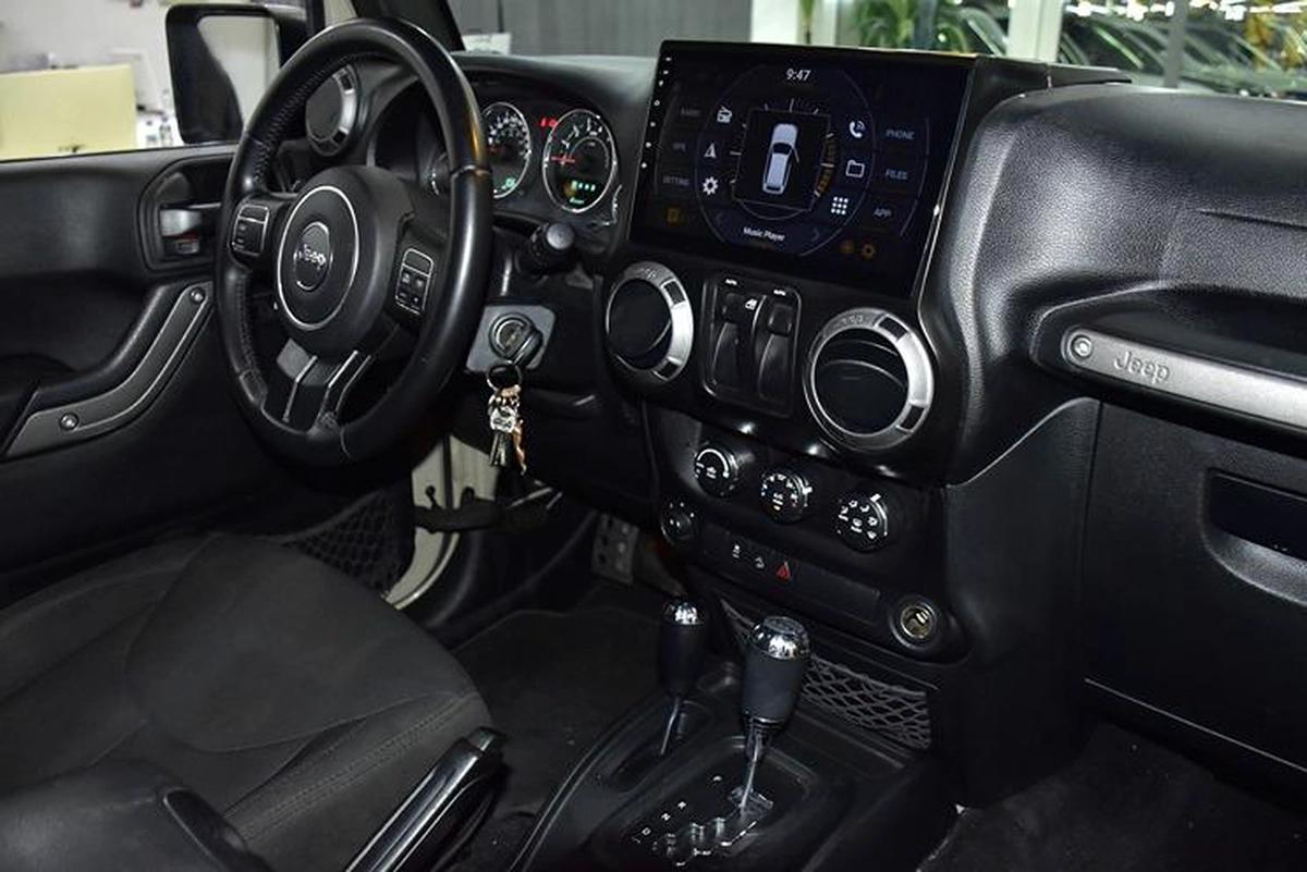 Jeep Wrangler Sport ( 2017 Model ) in Beige Color GCC Specs-5-5