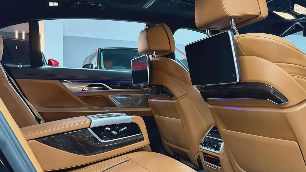 2018 BMW 750Li, WARRANTY, FULL BMW SERVICE HISTORY, FULLY LOADED, WARRANTY AND FINANCE AVAILABLE-9-9