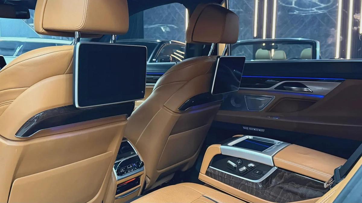 2018 BMW 750Li, WARRANTY, FULL BMW SERVICE HISTORY, FULLY LOADED, WARRANTY AND FINANCE AVAILABLE-11-11