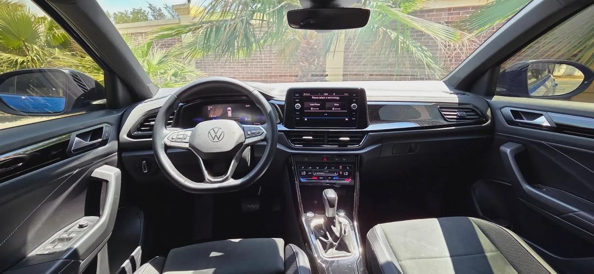 2024-Volkswagen T-Roc Style-Excellent Condition- Single Owner-Under warranty and Service Contract-9-9