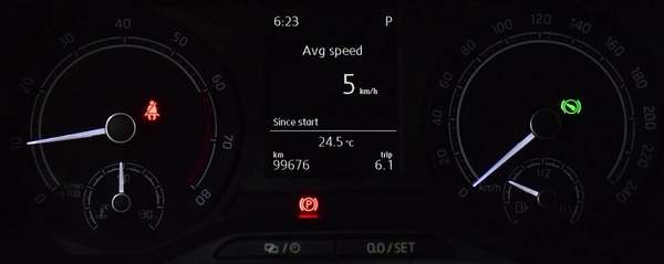 Skoda Kushaq ( 2023 Model ) in White Color GCC Specs