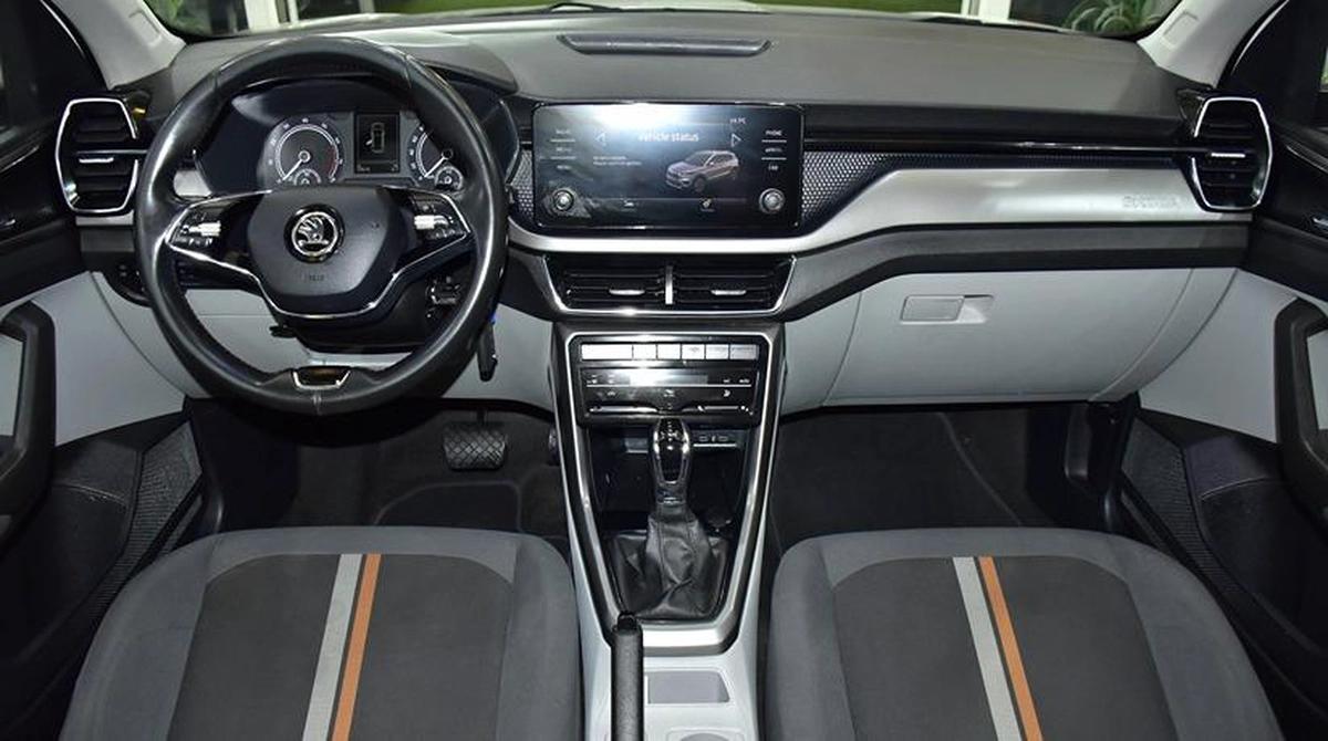 Skoda Kushaq ( 2023 Model ) in White Color GCC Specs-4-4