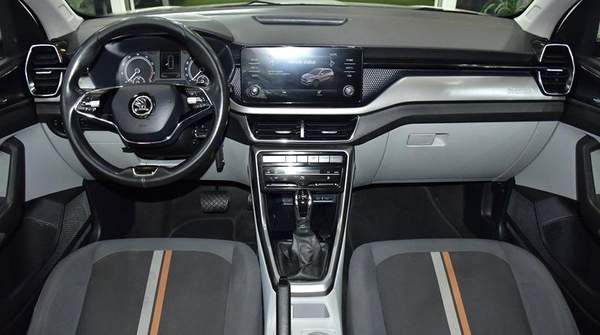 Skoda Kushaq ( 2023 Model ) in White Color GCC Specs