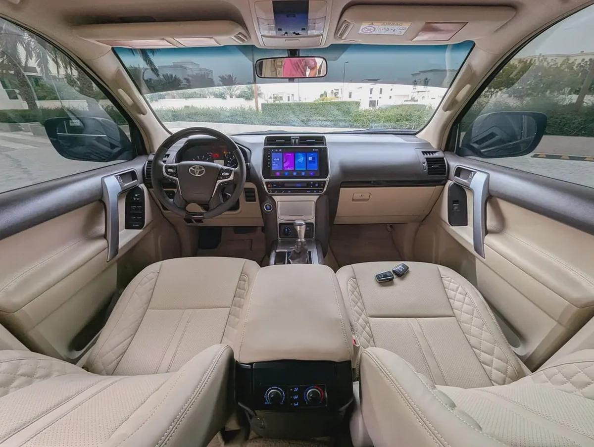 TOYOTA PRADO 2018 GCC V6 4.0L IN EXCELLENT CONDITION-2-2