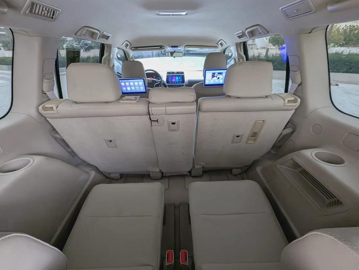 TOYOTA PRADO 2018 GCC V6 4.0L IN EXCELLENT CONDITION-5-5