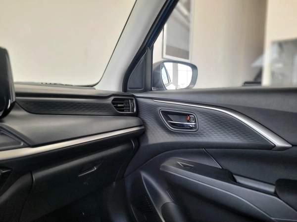 Suzuki Swift GLX 2026 Dual Tone